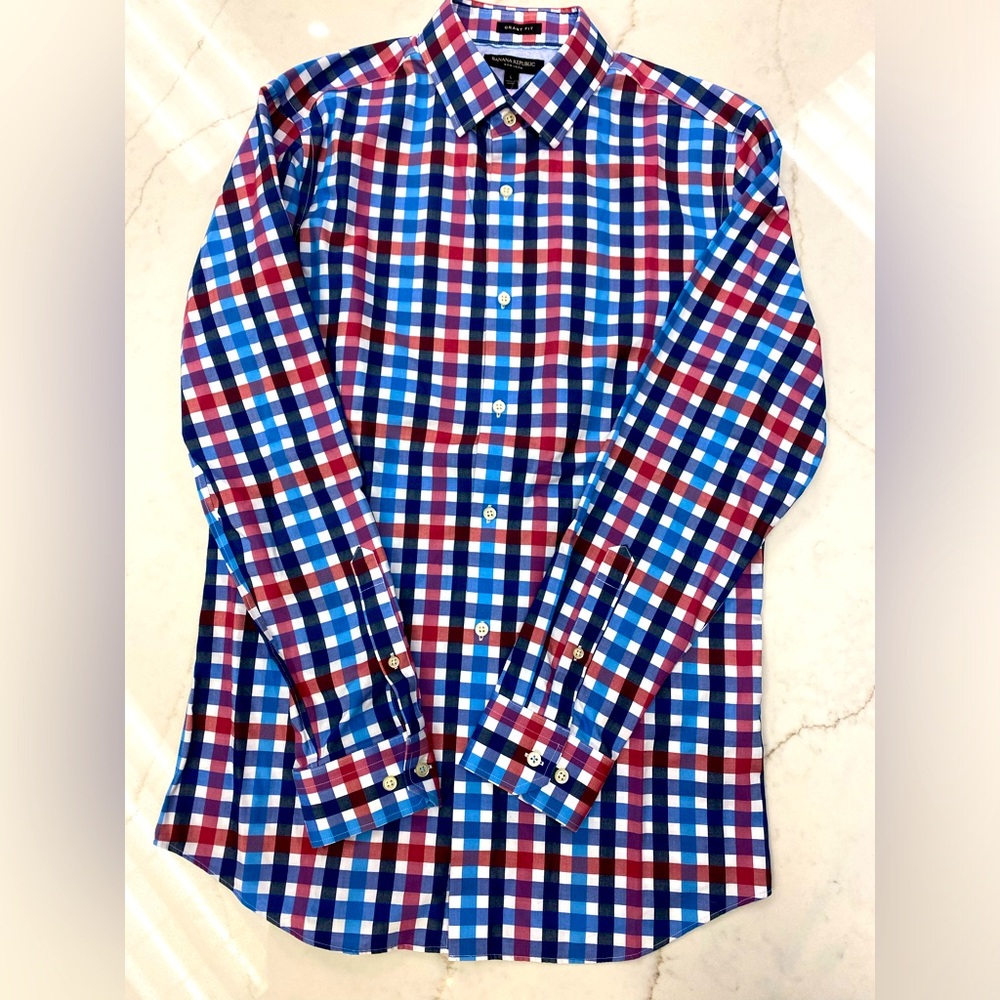 Men’s Banana Republic long sleeve button down shirt